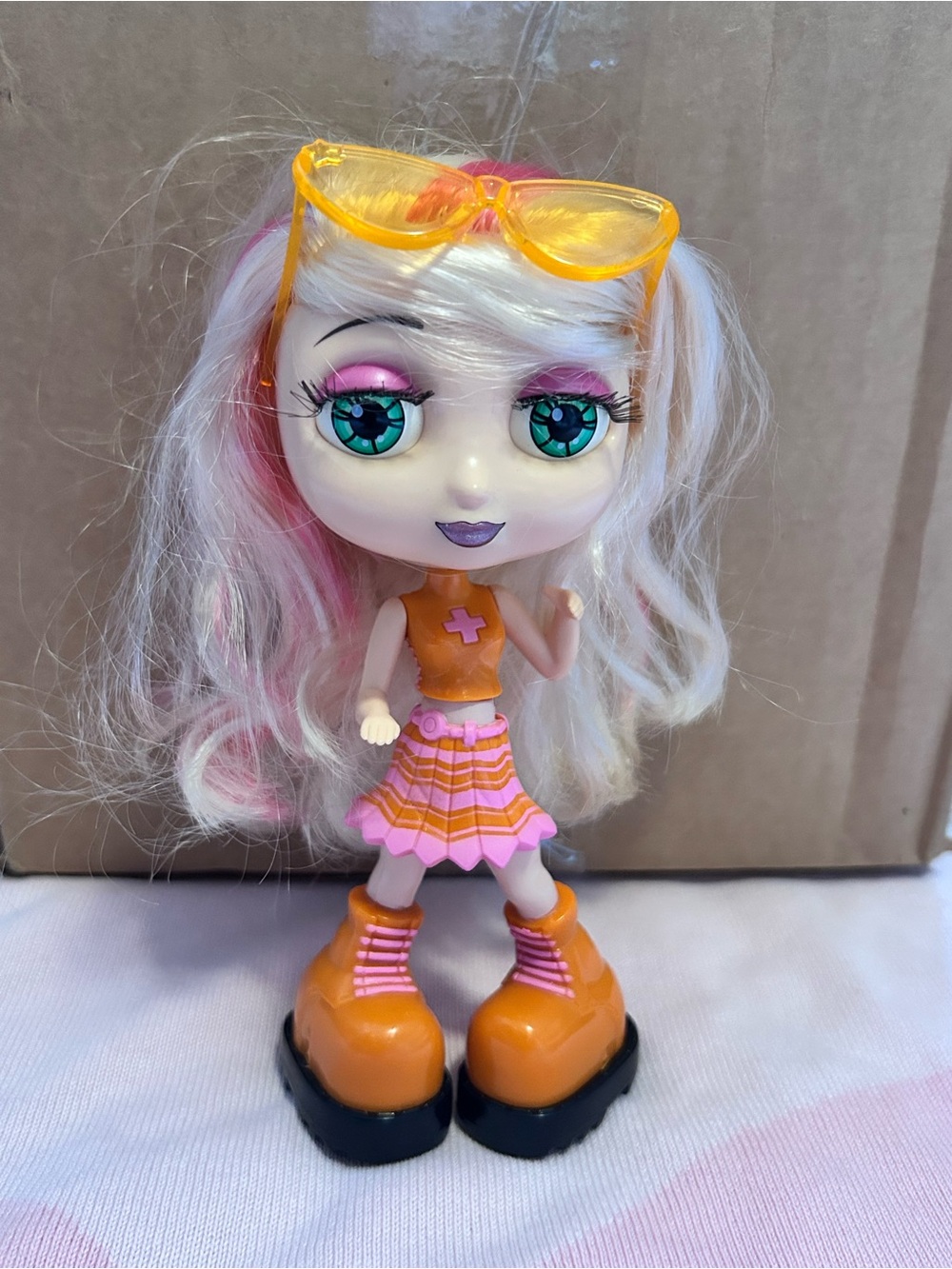 Vintage Mattel 2001 Fashion Diva Starz Miranda Rock Star Sings Doll